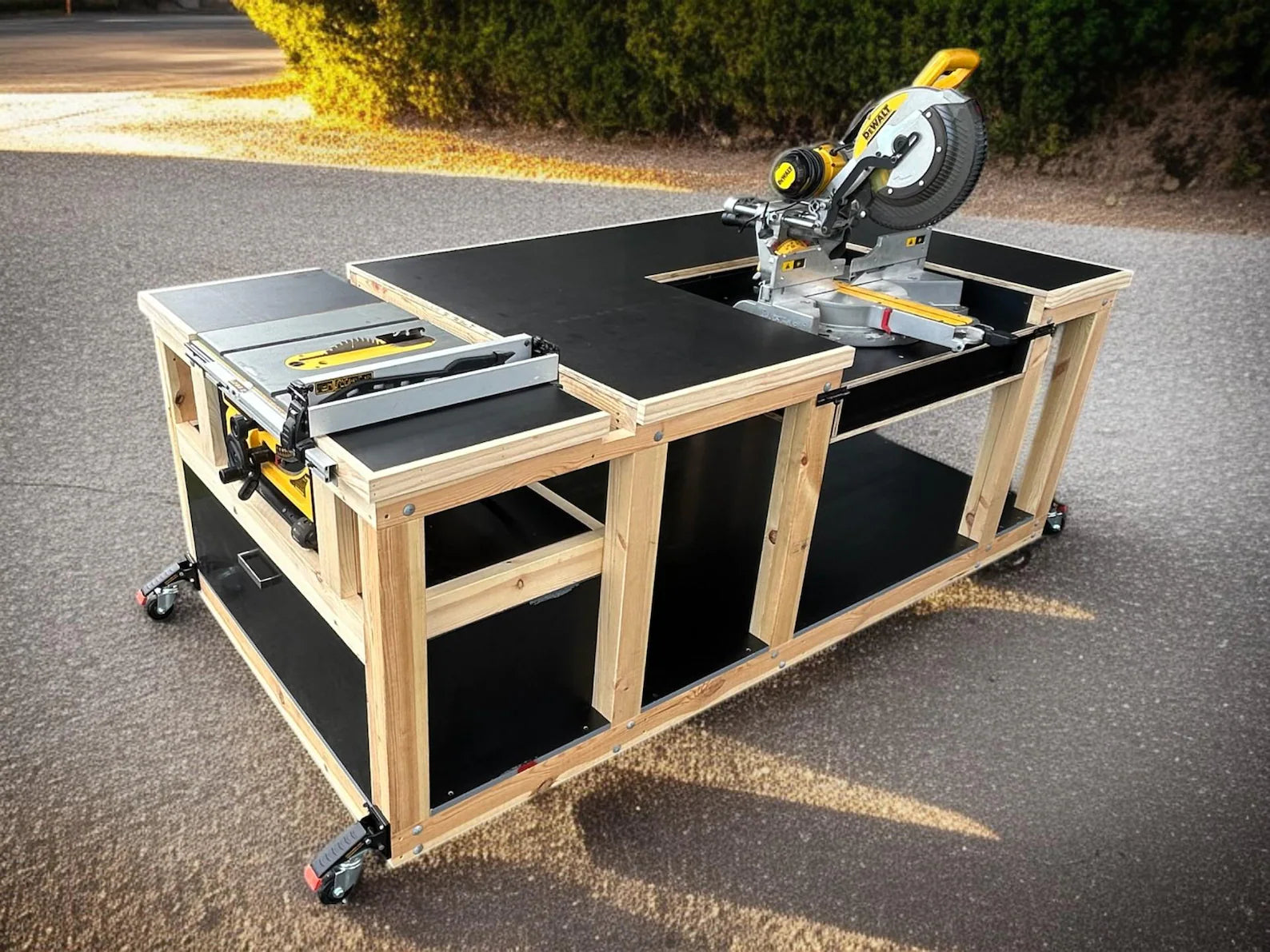 Fliptop Workbench DIY Plan — Mitre Saw + Table Saw Combo (+ 2 FREE Bonus Plans)